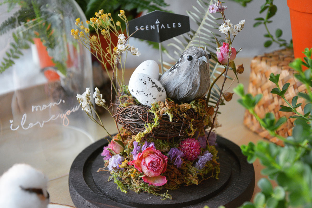 blog-bird-song-dried-flower-bell-jar