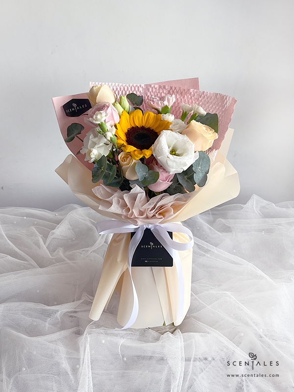 fresh flower with Sunflower, soft pink rose, champagne rose, white eustoma x2buds, light pink carnation, white spray carnation and plenty of eucalyptus