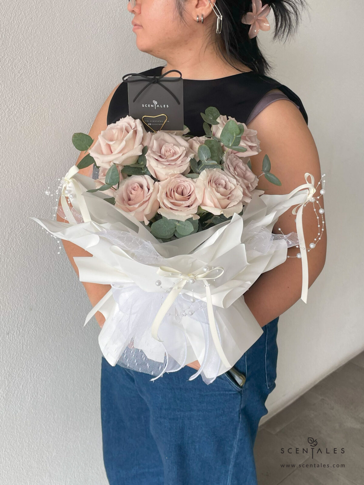 Fresh Flower with Quicksand rose and plenty of eucalyptus