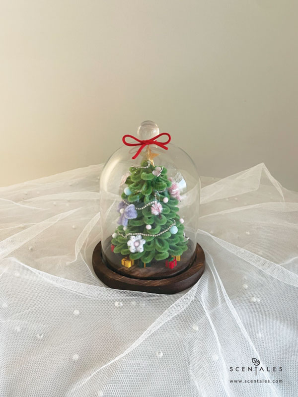 Handmade christmas tree, handmade ornament, handmade gift and plenty of preserved pink hydrangea