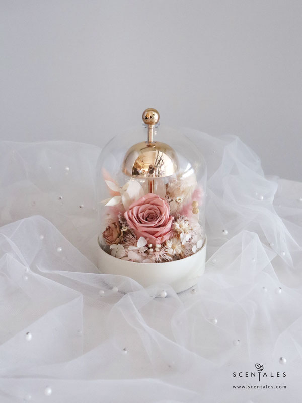 vday2026-always-&-forever-bell-jar-lamp-01-600x800