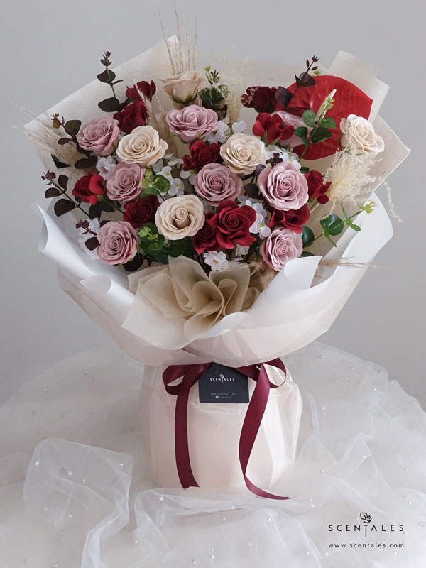 vday2026-deeply-yours-soap-flower-bouquet-xl-01-600x800