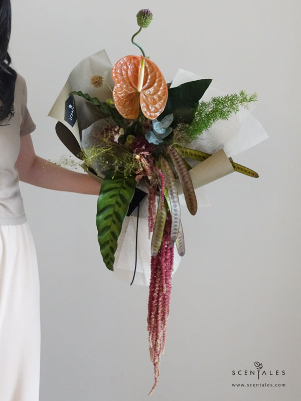the-gentlemans-eden-fresh-flower-bouquet-02-600x800
