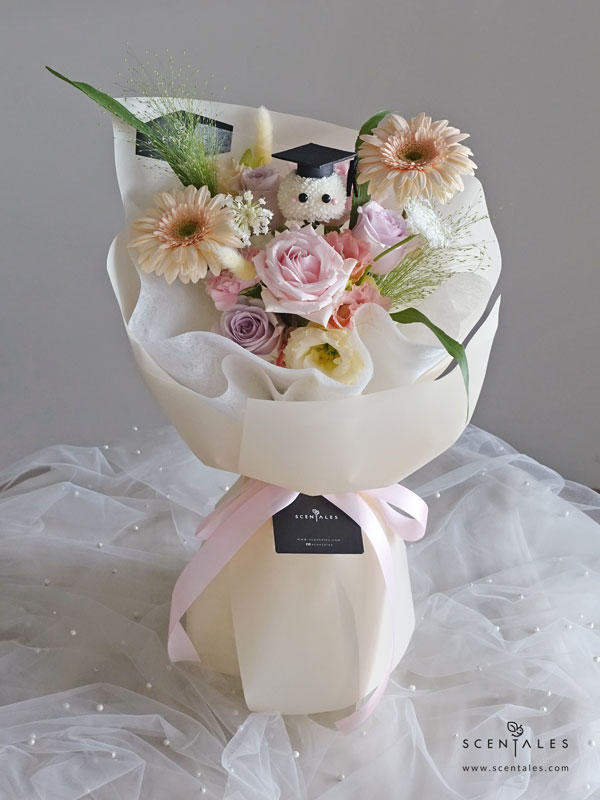 a-new-chapter-fresh-flower-bouquet-grad-hat-01-600x800 (July Special) A New Chapter Flower Bouquet - Image 3