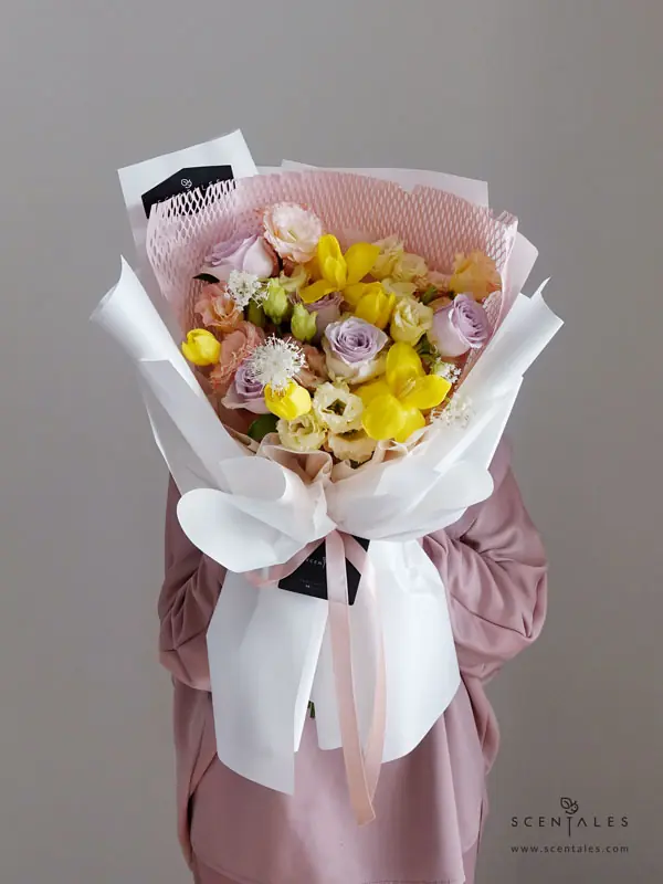 dear-sunshine-fresh-flower-bouquet-02-600x800 (Pre-order) Dear Sunshine Flower Bouquet - Image 2