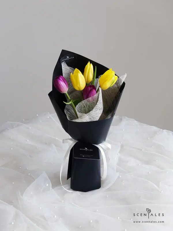 shryl-fresh-flower-bouquet-01-600x800 (Limited 08 - 11 Jul) Shryl Flower Bouquet - Image 1
