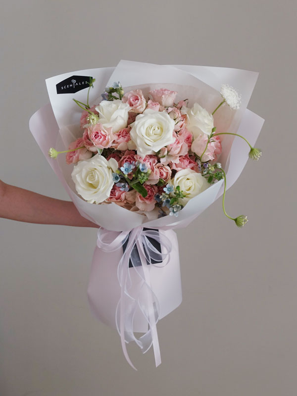 somewhere-in-time-fresh-flower-bouquet-03-600x800 (Pre-order) Somewhere in Time Flower Bouquet - Image 3