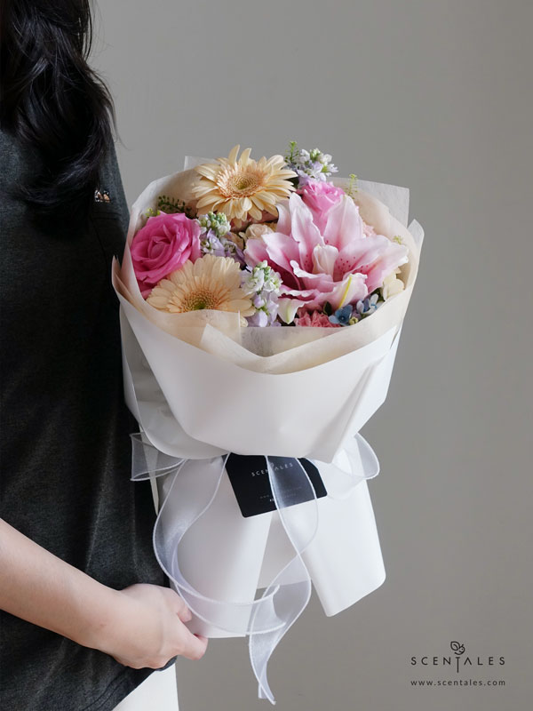 yasmin-fresh-flower-bouquet-03-600x800 (Limited 10 - 14 Aug) Yasmin Flower Bouquet - Image 3